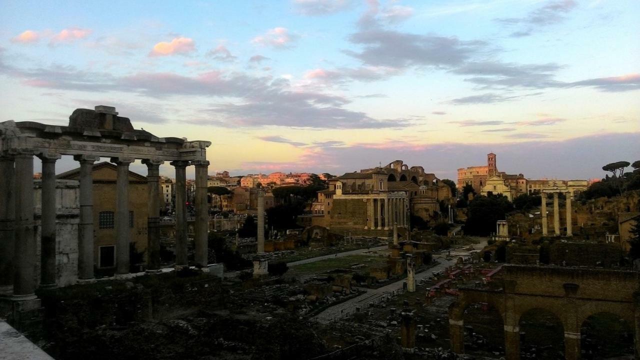 Foro Romano Luxury Suites Kültér fotó